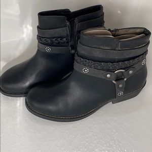 Girls ankle boot